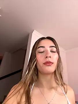 Freechat khole_t18 on StripChat