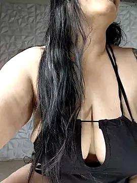 kittyhotass1 on StripChat 