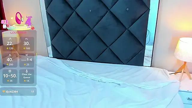 Freechat kittyy_babee on StripChat