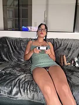 Lauyako_974 on StripChat