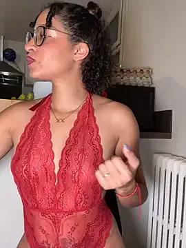 Lauyako_974 on StripChat