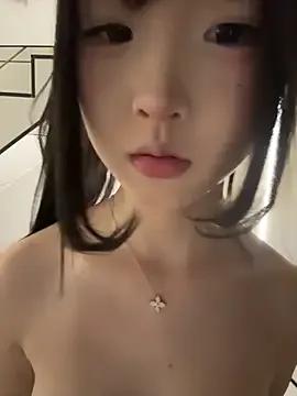 Freechat lelebaybay888 on StripChat