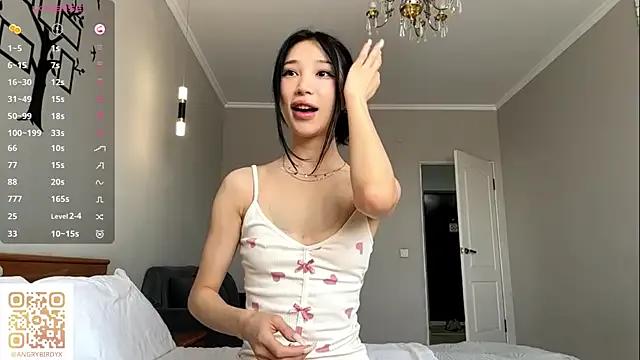 Freechat LezlieGreet on StripChat