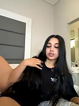 LilMisIndianx — Butt plug+ nipple clamps