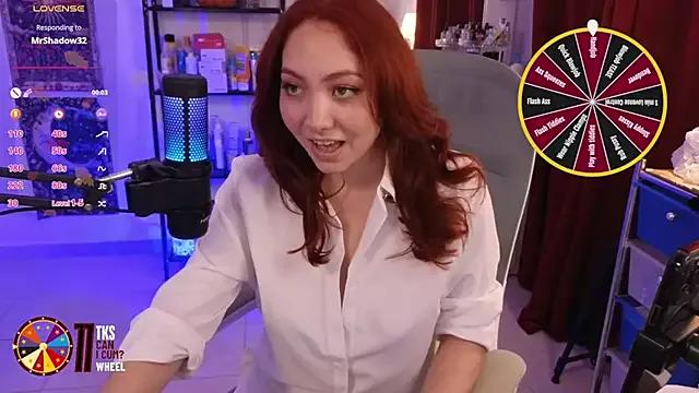 LilyVelvett on StripChat