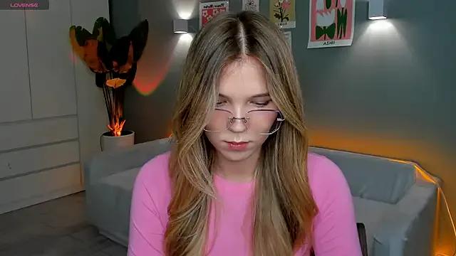 linakorvin — Freechat on StripChat