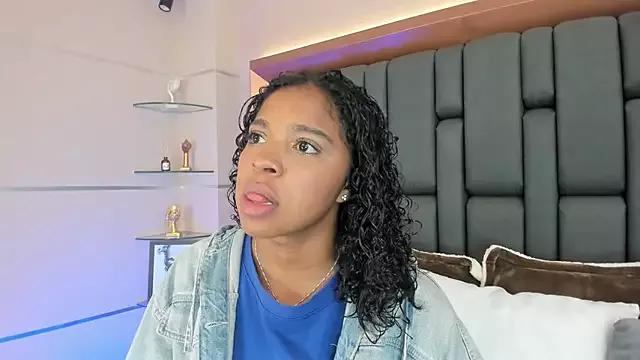 Freechat LisaMendez on StripChat