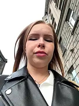 Liza_risky on StripChat