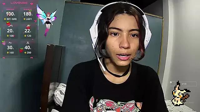 Freechat Lovelyamyy on StripChat