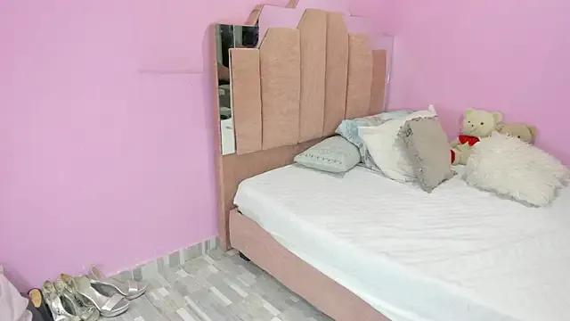 LoveQueen2 on StripChat