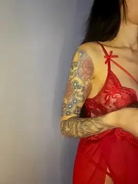 Freechat LucyMiax on StripChat