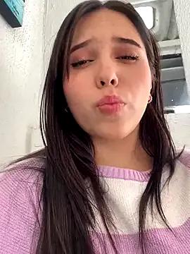 Freechat LunaCandy_ on StripChat