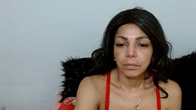 Freechat Lunasquirt1985 on StripChat