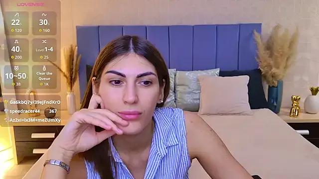 StripChat MaggieTurner is Freechat MaggieTurner — I wonder if you can drive me crazy?