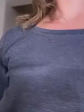 Freechat MaiseKnox on StripChat