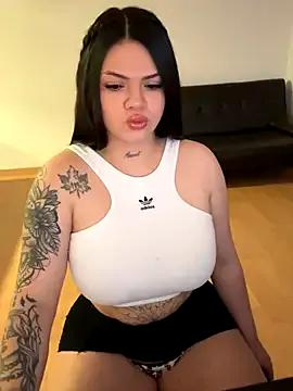 Freechat MarianDiRose on StripChat