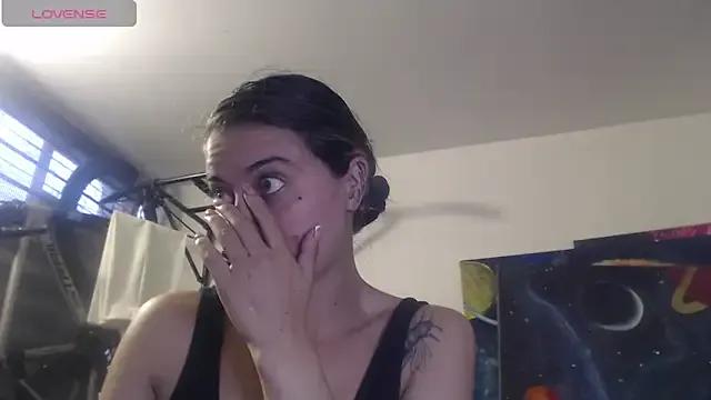 Freechat mariecam420 on StripChat