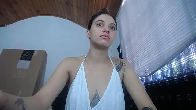 Freechat mariecam420 on StripChat