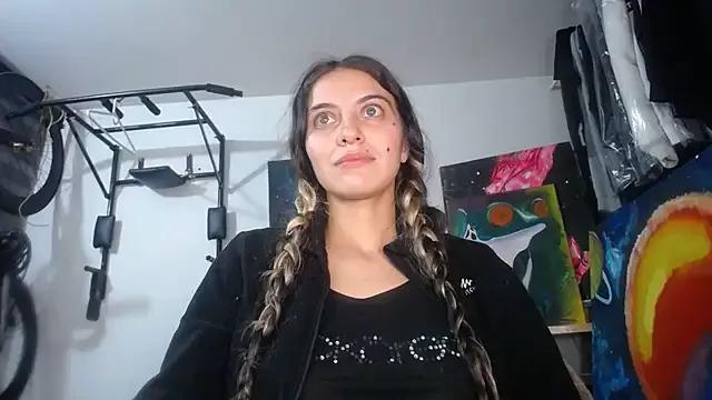 Freechat mariecam420 on StripChat