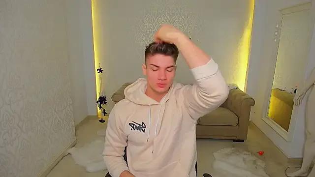 Freechat MaxKaiden on StripChat