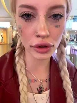 Group Melissa_crazy on StripChat