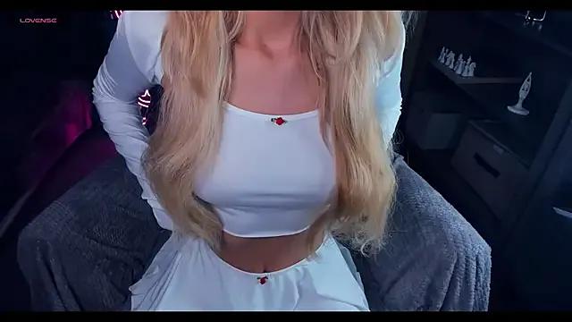 Freechat MelissaTetris on StripChat