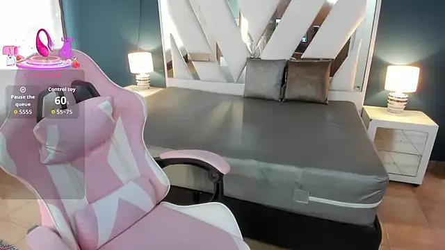 Freechat mia_kinky1 on StripChat