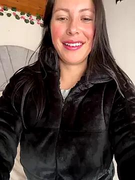 Freechat Mia_salinass on StripChat