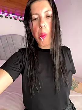 Freechat Mia_salinass on StripChat