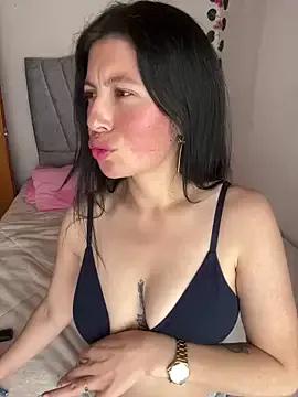 Freechat Mia_salinass on StripChat