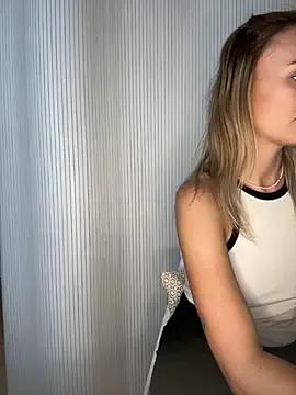 Milla__one on StripChat 