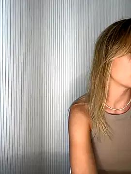 Milla__one on StripChat 