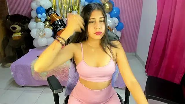 Freechat Mindy_19 on StripChat