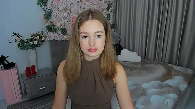 Freechat MiracleCurly on StripChat