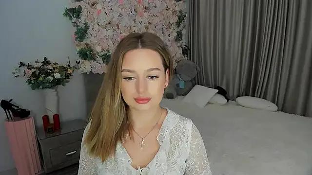 Freechat MiracleCurly on StripChat