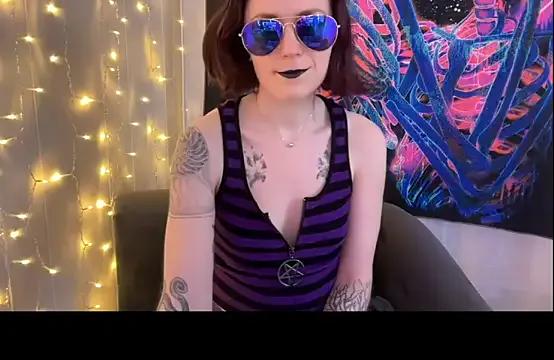 Freechat mistressannafoxx on StripChat