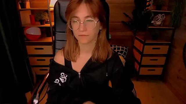 Freechat Moon13152 on StripChat