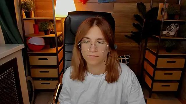 Freechat Moon13152 on StripChat