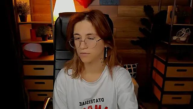 Freechat Moon13152 on StripChat