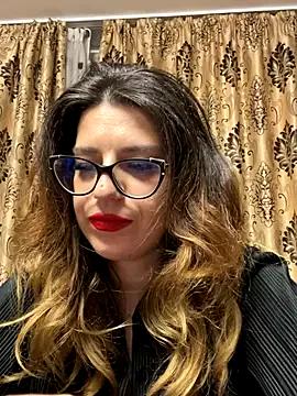 Freechat NadiraNoor on StripChat