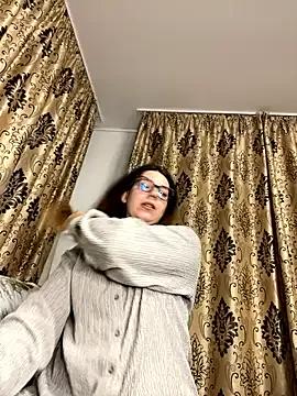 Freechat NadiraNoor on StripChat