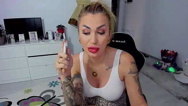 Freechat Nicol2Naya on StripChat