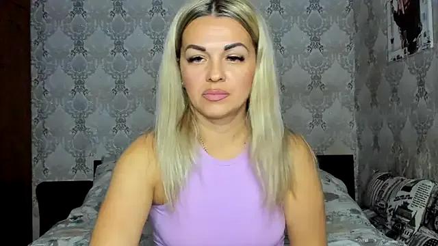 StripChat NicoletMoore is Freechat NicoletMoore — absolutely naked pussy play