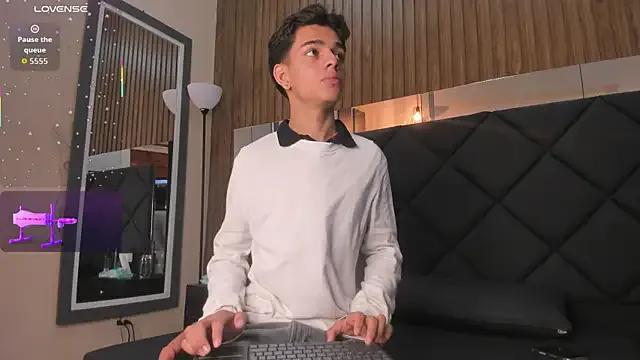 Freechat owen__johnson on StripChat