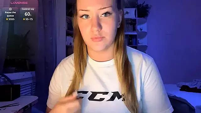 Freechat PandaFluff on StripChat