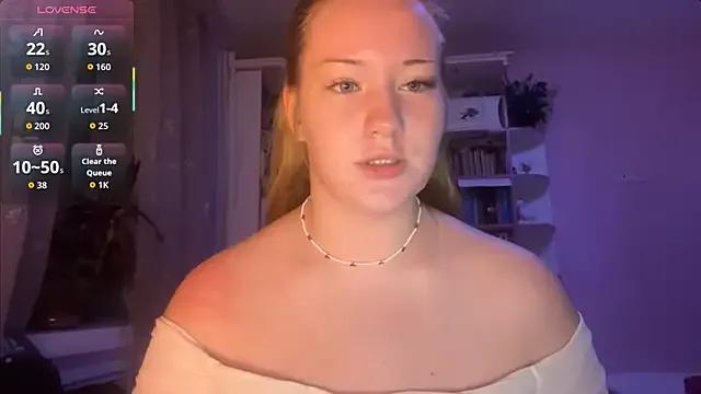 Freechat PandaFluff on StripChat