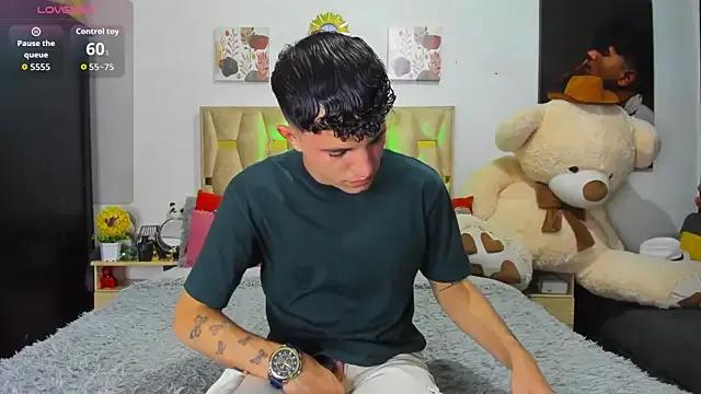 Freechat patrick_sanzz on StripChat