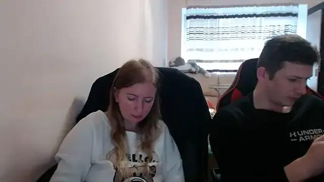 PeterAndJen on StripChat 