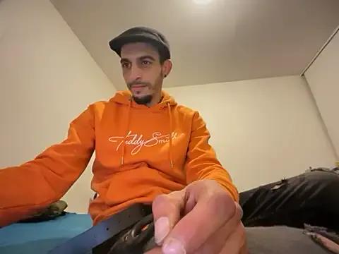 Rebeu313 — qui me poussera a l'orgasme ????