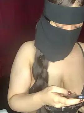 RooVaaN-Xx on StripChat 